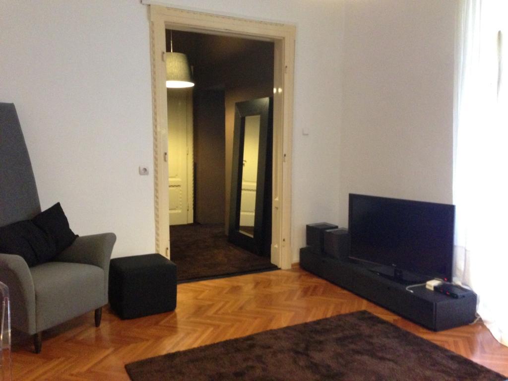 Valsabbion City Suite Pula Room photo